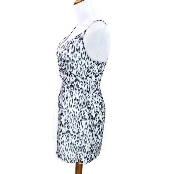 Superdown Kina Mini Dress in White Leopard Sz XS Ruffle Sexy Vacation - Picture 5 of 16